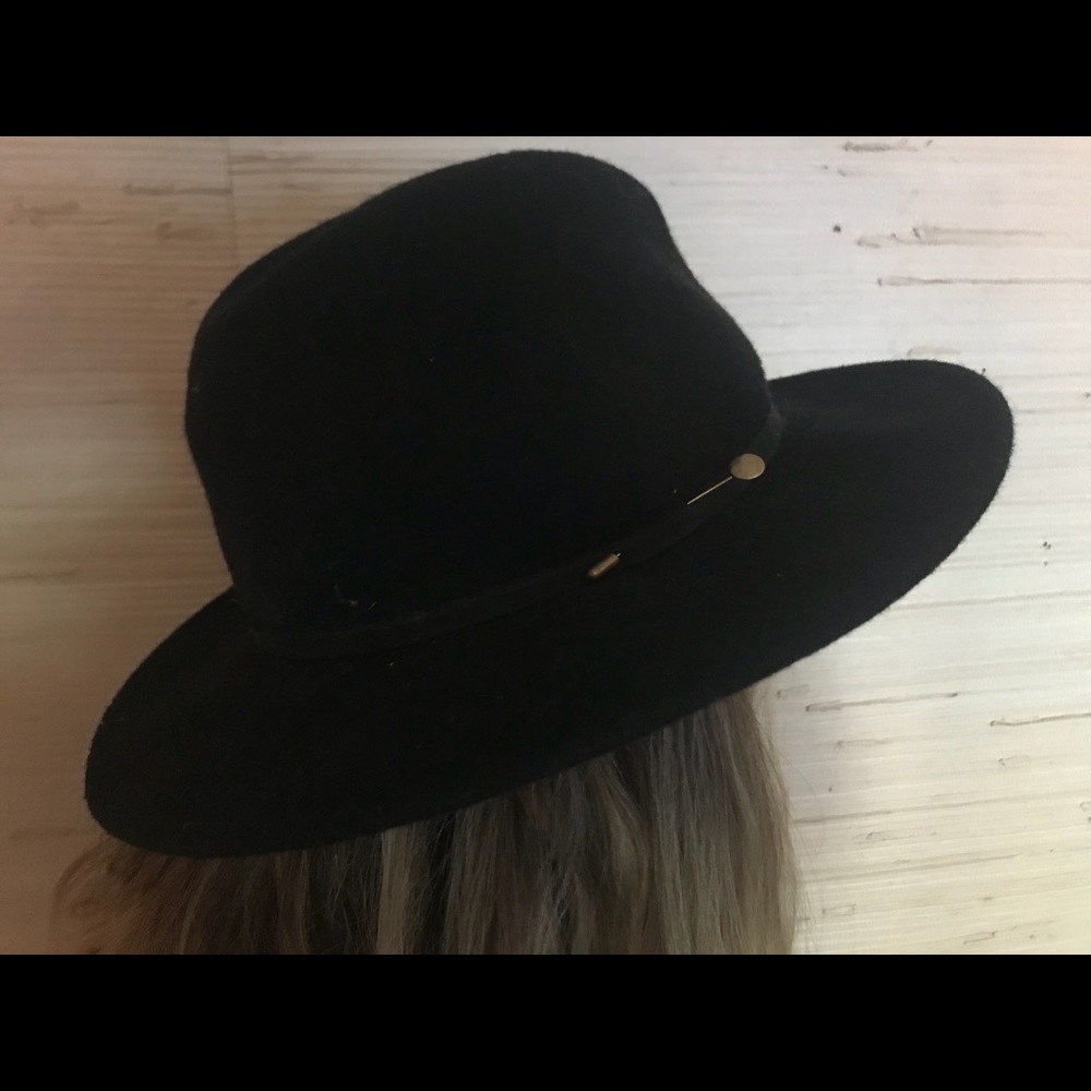 Lucky brand women’s black hat